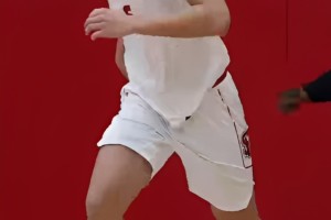 必赢下载-不理想！淡厚然NCAA常规赛替补出战10分钟 罚球2中0仅得2篮板