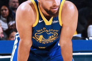 bwin必赢-格林恶犯巴特勒轰32分，库里27+3+7唐斯空砍两双，勇士力克尼克斯