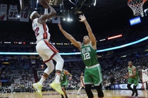 绿军无限换防令热火难招架 巴特勒也被逼上孤岛？