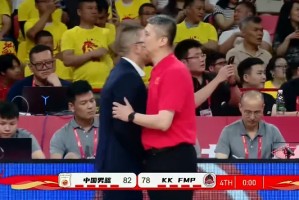 中国男篮热身赛：王俊杰18分14篮板，中国男篮82-78战胜FMP